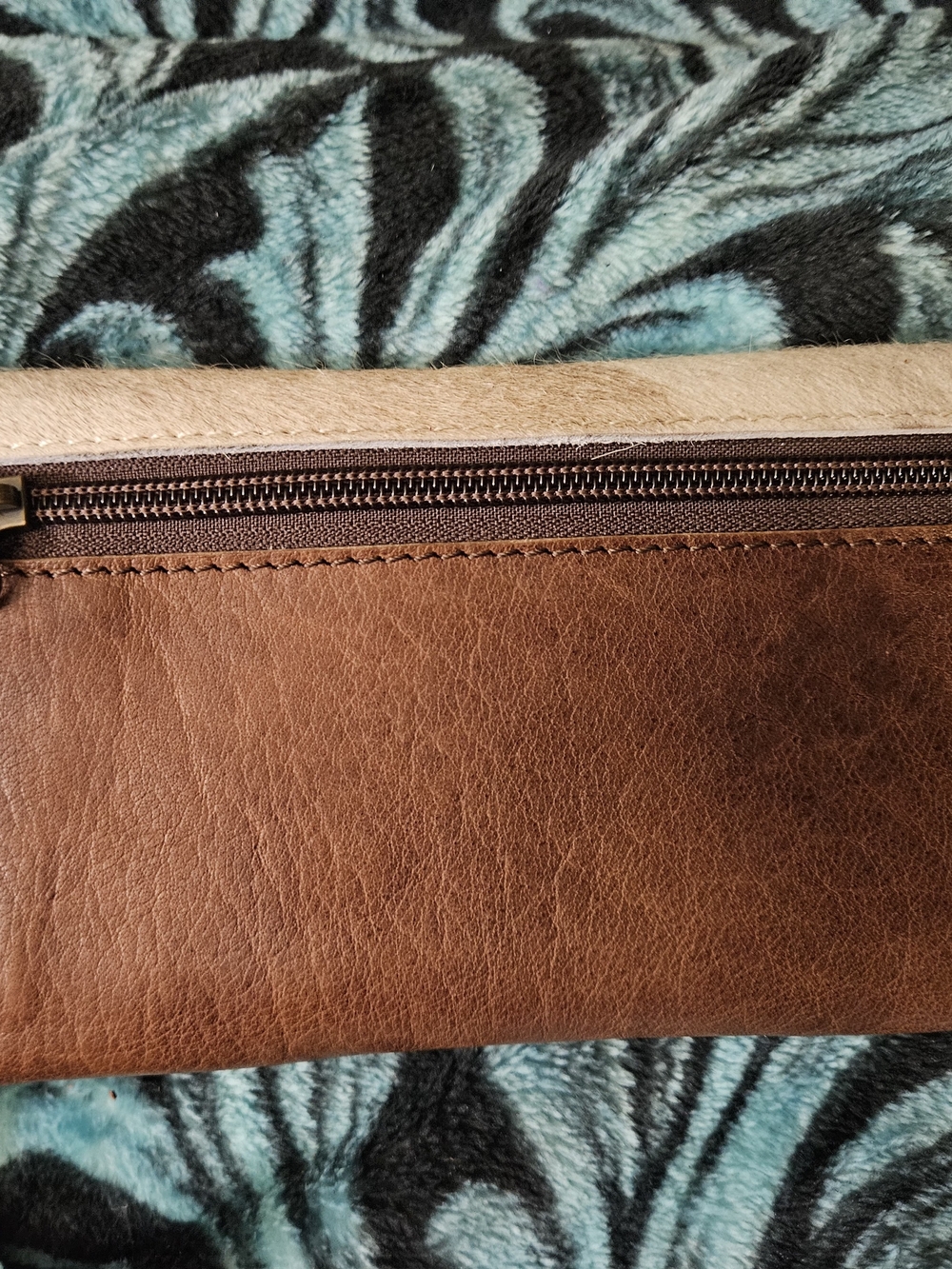 American Darling Brown and Cream Cowhide Wallet - Picture 2 of 3